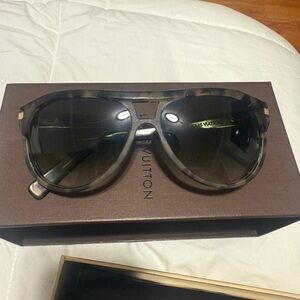 Louis Vuitton Tortoise Shell Sunglasses with Dark Lenses